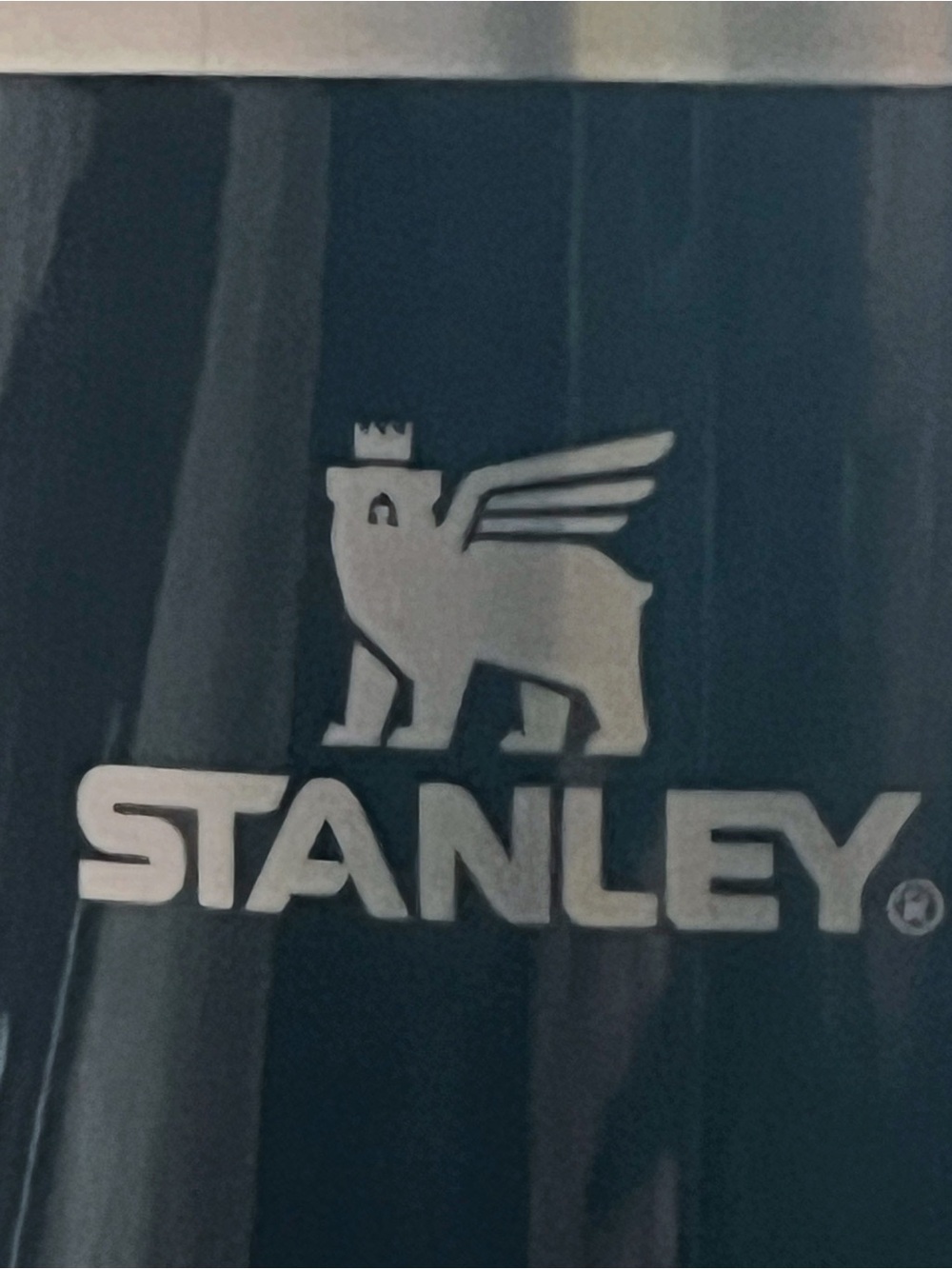 NEW Stanley 40 oz e.l.f. FlowState Quencher H2.0 Crystal Clear Night - Picture 2 of 7